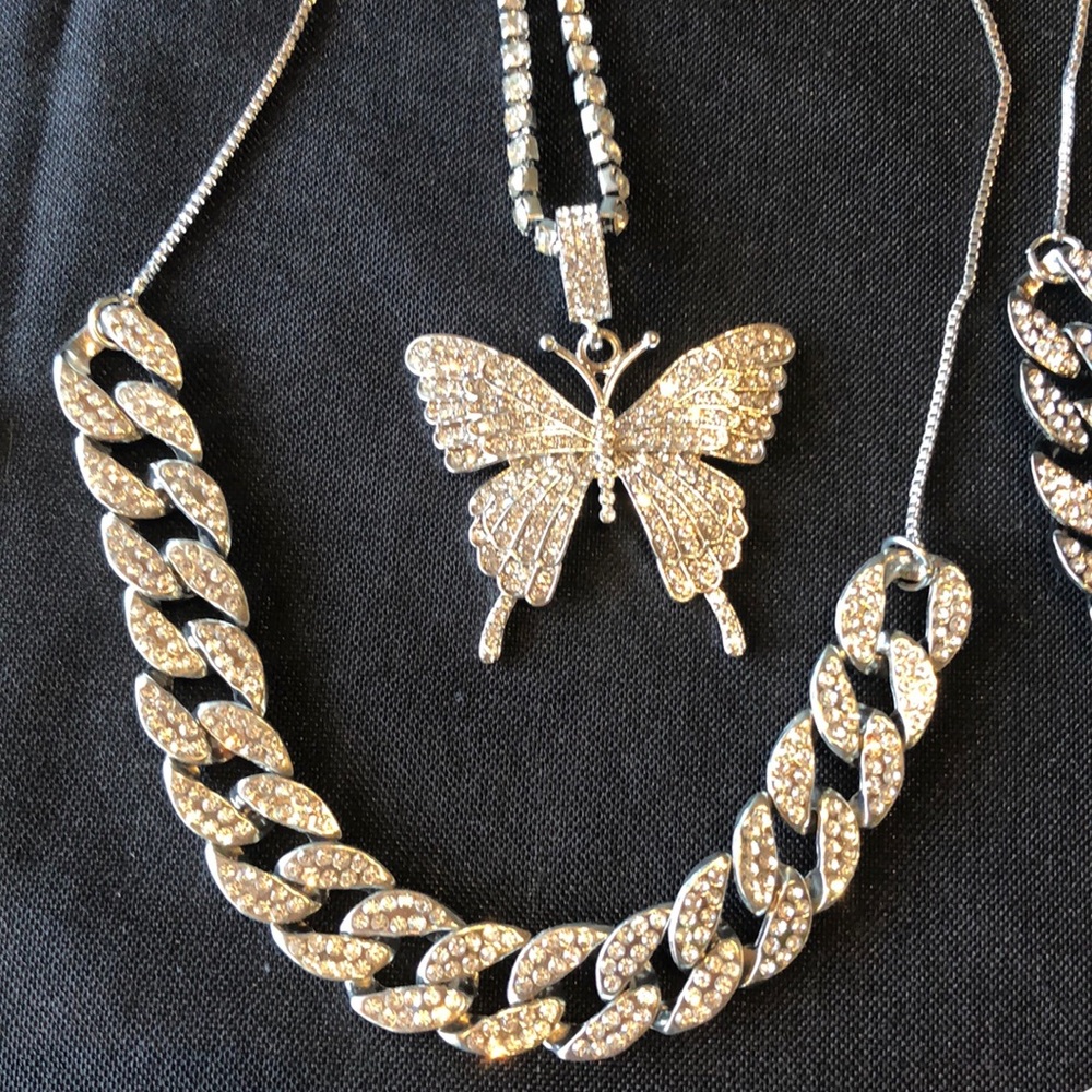 Necklaces - Picture 2 of 3